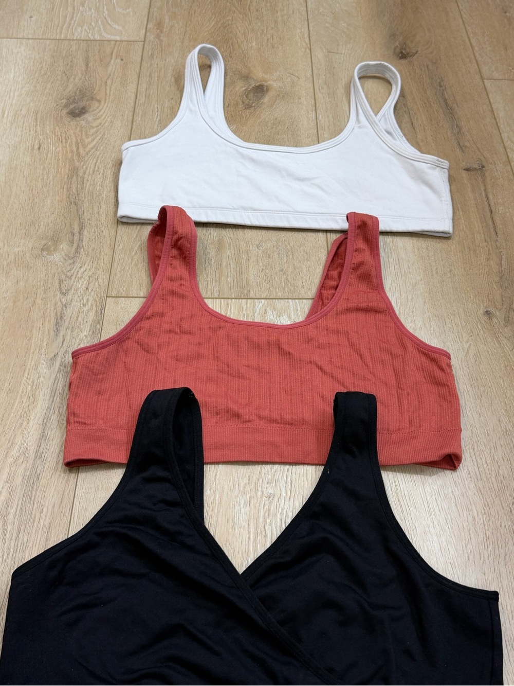 Breathable sports bras/maternity bra 
Ribbed & Smooth - White, Coral, Black- 3